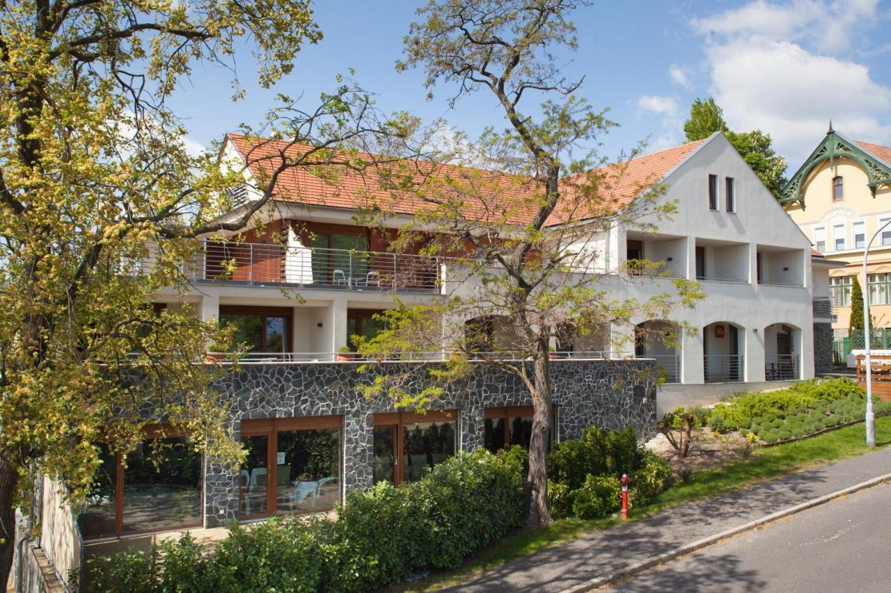 Hotel Bonvino Badacsony Badacsonytomaj Bagian luar foto