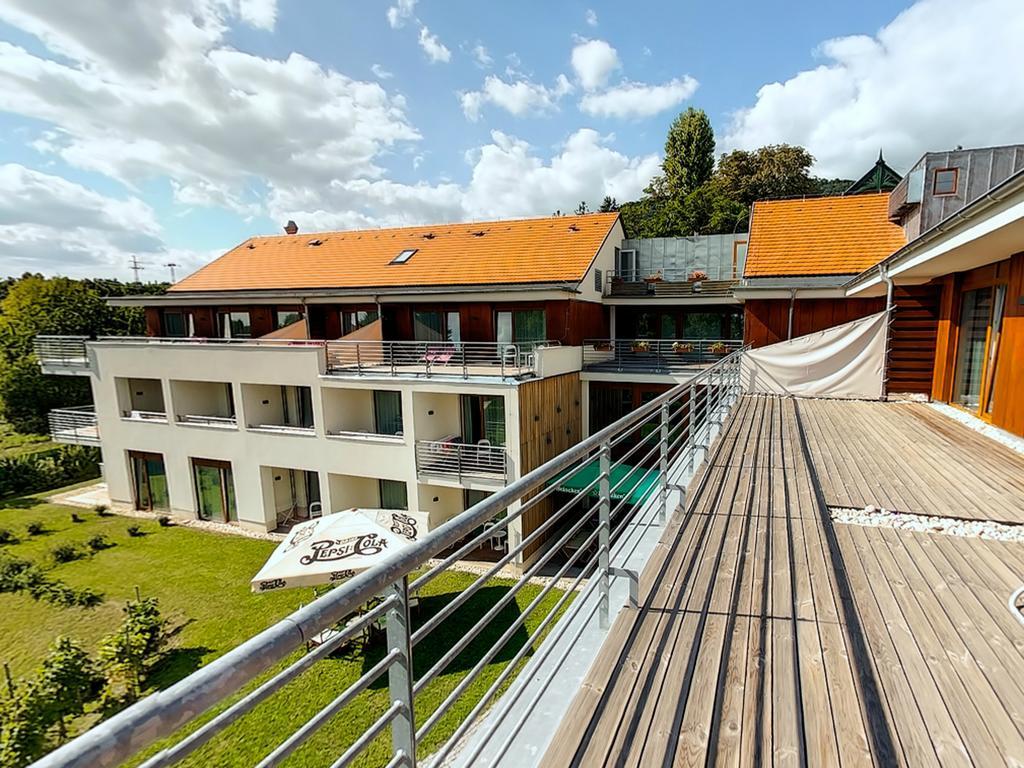 Hotel Bonvino Badacsony Badacsonytomaj Bagian luar foto