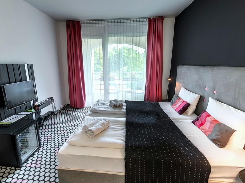 Hotel Bonvino Badacsony Badacsonytomaj Ruang foto