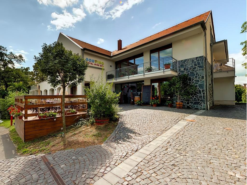 Hotel Bonvino Badacsony Badacsonytomaj Bagian luar foto